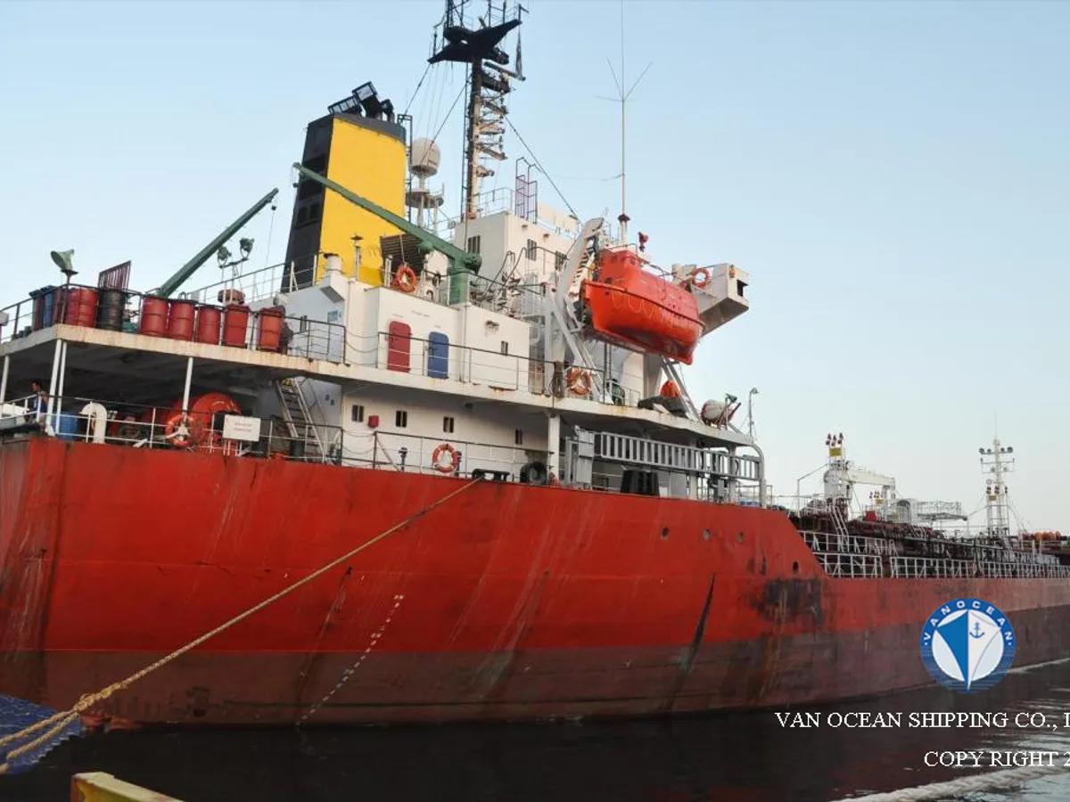 Pétrolier / chimiquier à vendre