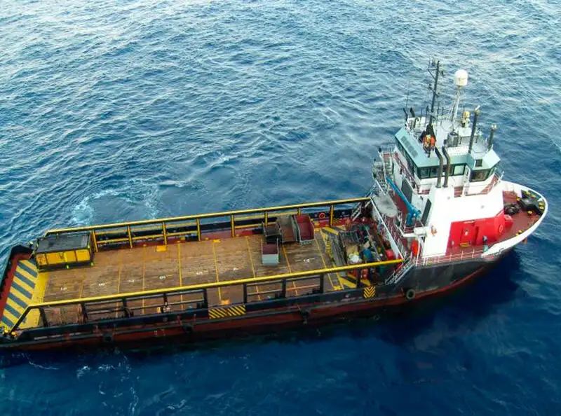 Navire d'approvisionnement à vendre