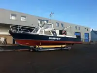 Navire d'enquête à vendre