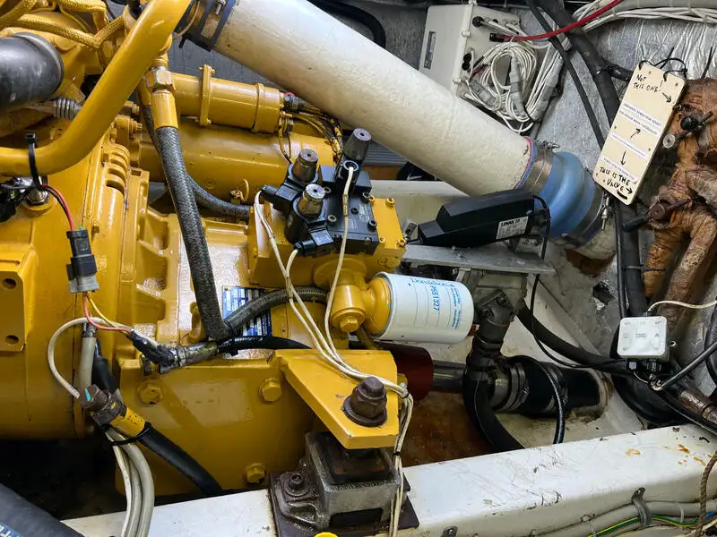 Navire de recherche à vendre