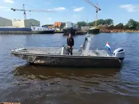Bateaux de travail à vendre