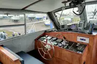 Bateaux de travail à vendre