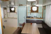 Bateaux de travail à vendre