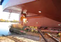Bateaux de travail à vendre