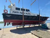 Bateau pilote à vendre