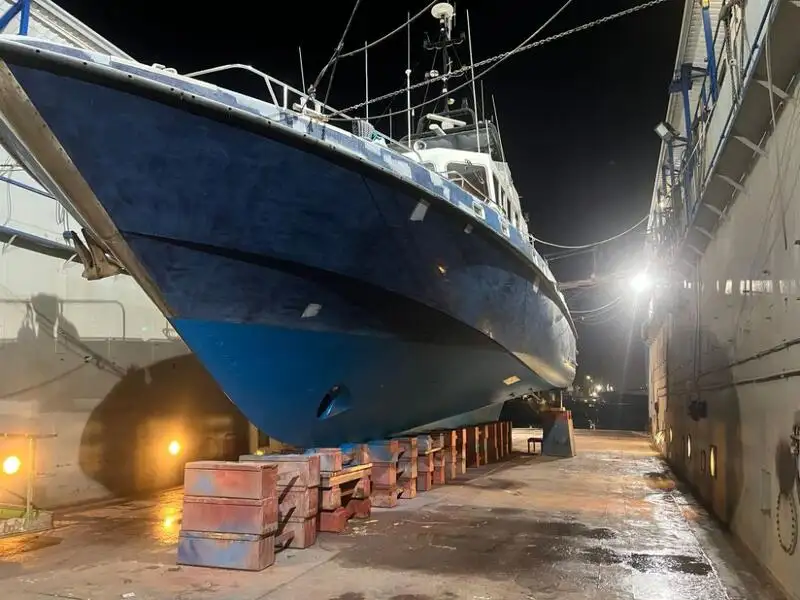 Bateau patrouilleur à vendre