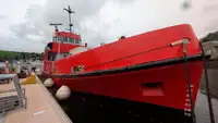 Navire d'arpentage à vendre