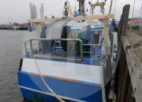 Chalutier à flottaison à vendre