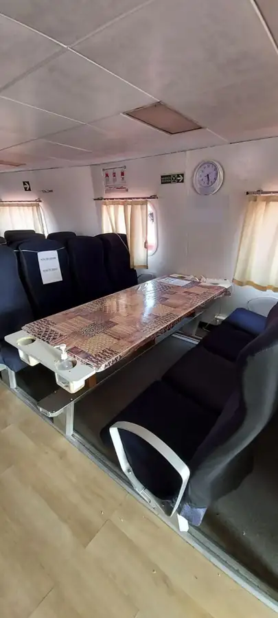 Bateau de transport d'équipage à vendre
