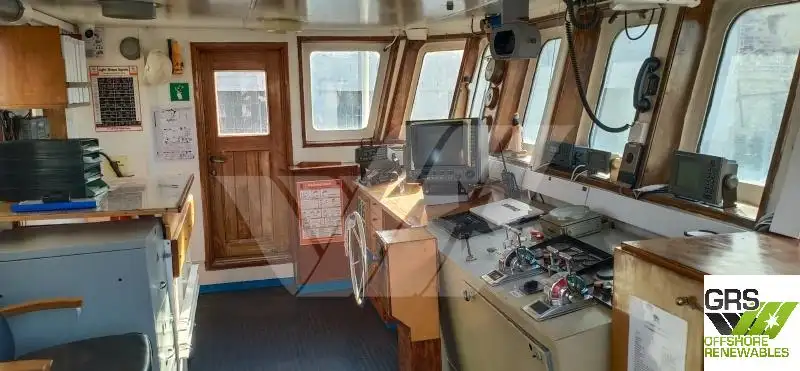 Navire d'arpentage à vendre