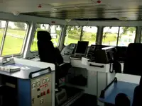 Bateau patrouilleur à vendre