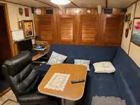 Bateau patrouilleur à vendre