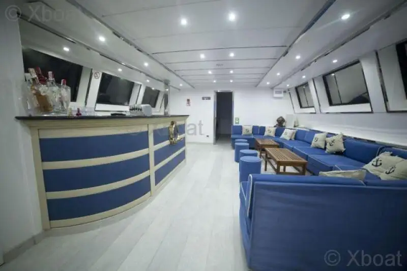 Navire de croisière à vendre