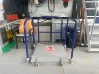 Navire d'arpentage à vendre