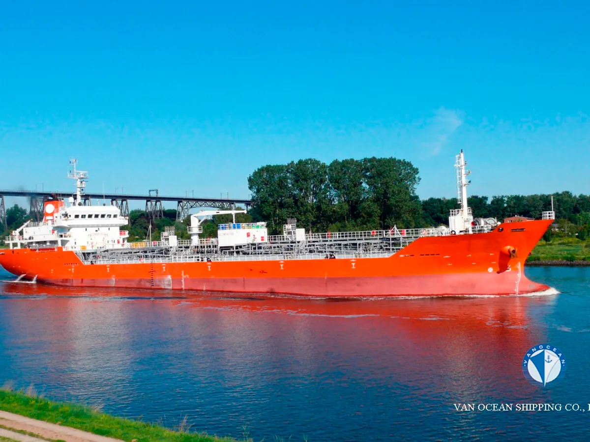 Pétrolier / chimiquier à vendre