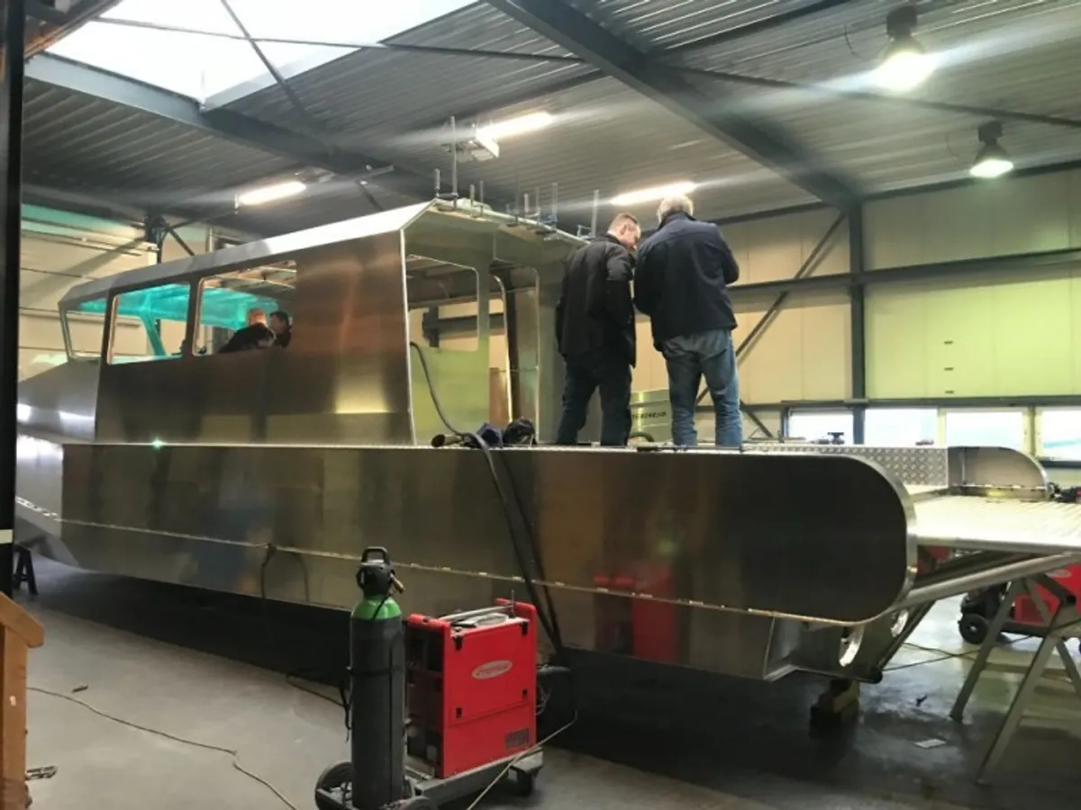 Bateau pilote à vendre