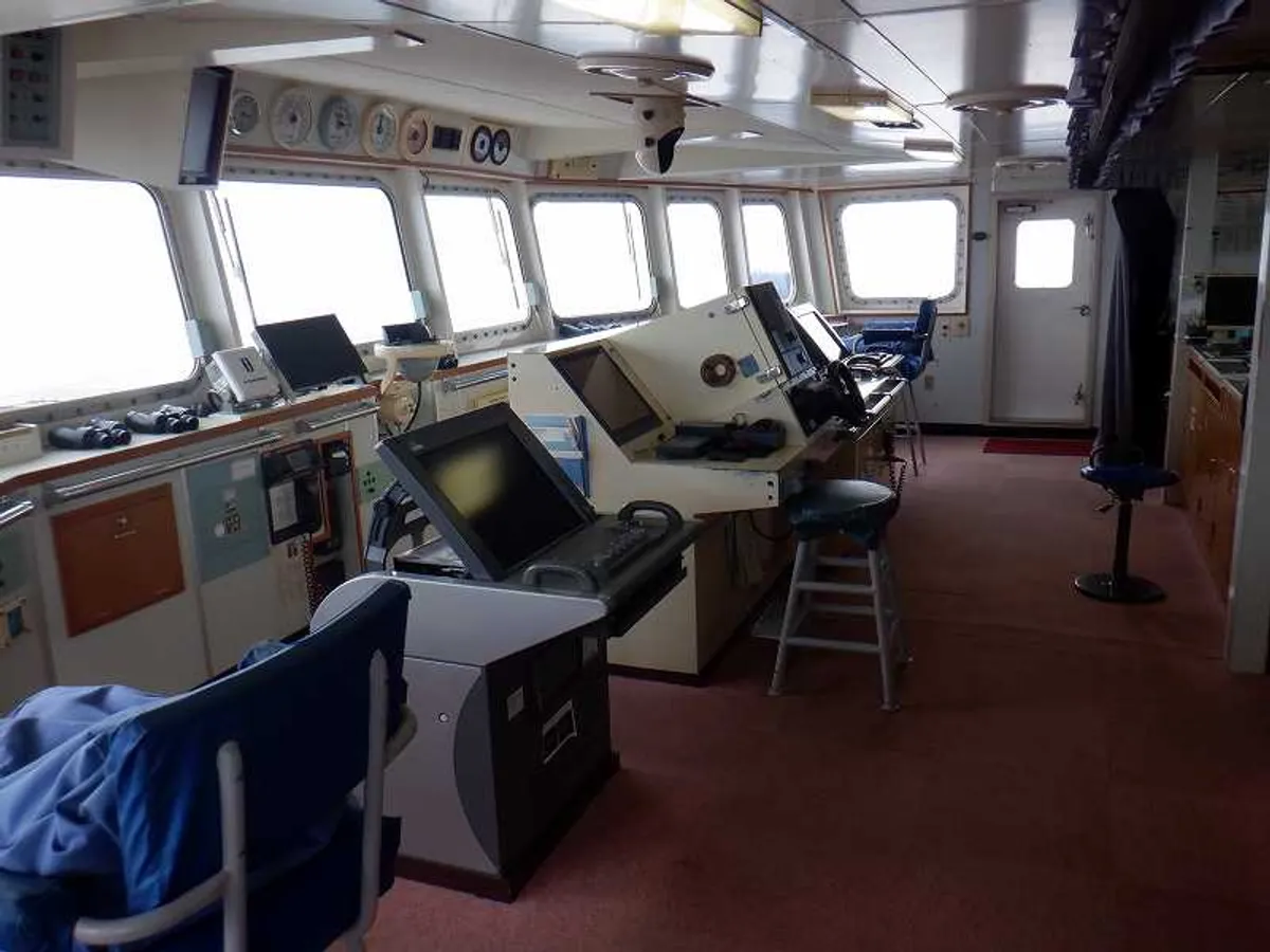 Navire de recherche à vendre
