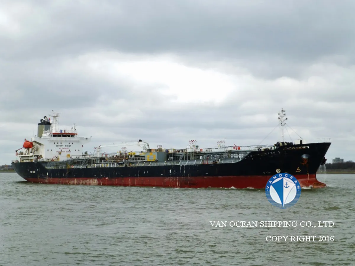 Pétrolier / chimiquier à vendre