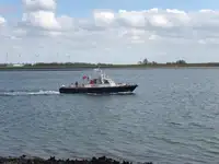 Bateau patrouilleur à vendre