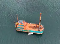 Bateaux de travail à vendre
