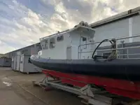 Bateaux de travail à vendre