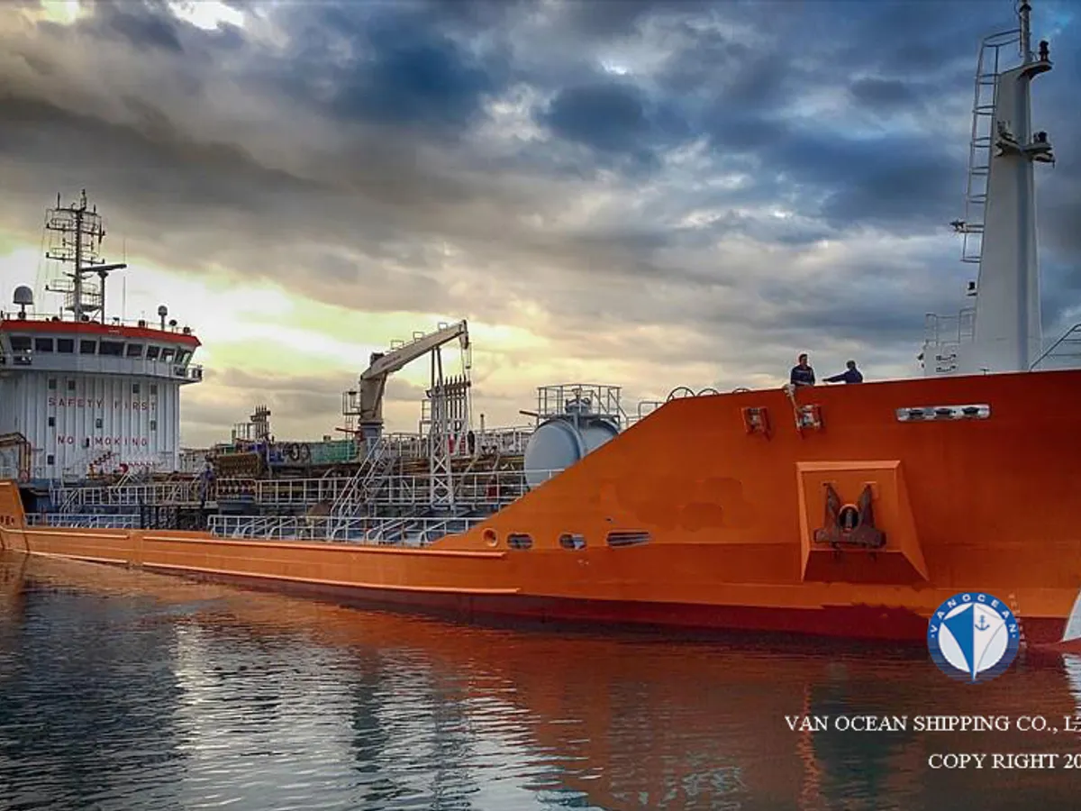Pétrolier / chimiquier à vendre