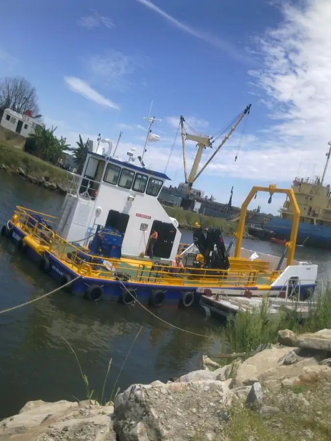 Polyvalent à vendre