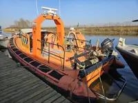 Bateau pneumatique semi-rigide à vendre
