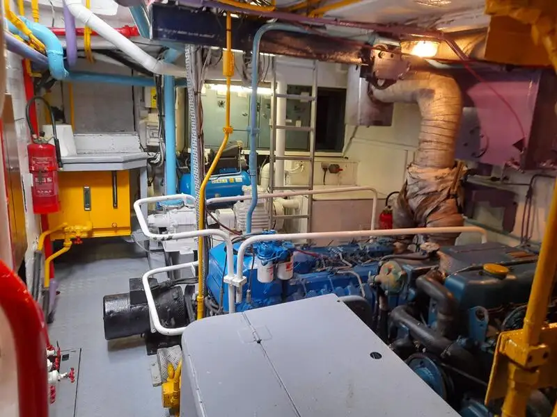 Bateaux de travail à vendre