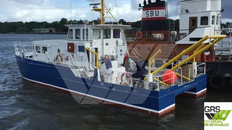 Navire d'arpentage à vendre