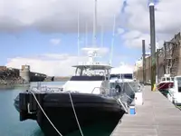 Bateau patrouilleur à vendre