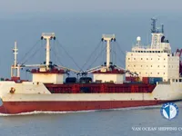 Navire frigorifique à vendre
