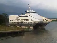 Navire de recherche à vendre