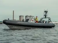 Bateau pneumatique semi-rigide à vendre