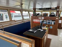 Navire d'approvisionnement à vendre
