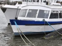 Navire de passagers à vendre