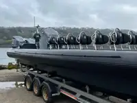 Bateau pneumatique semi-rigide à vendre