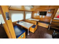 Bateau de transport d'équipage à vendre