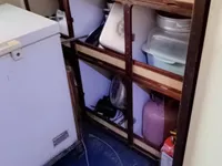 Navire d'arpentage à vendre