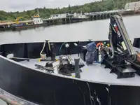 Bateaux de travail à vendre
