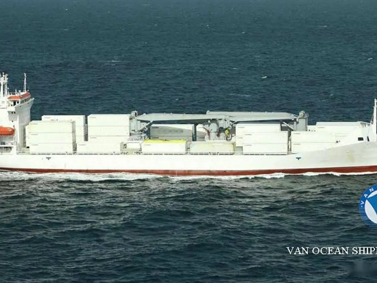 Navire frigorifique à vendre