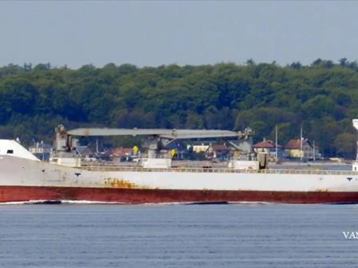 Navire frigorifique à vendre