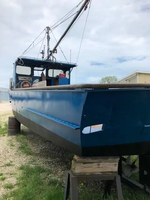 Chalutier à vendre