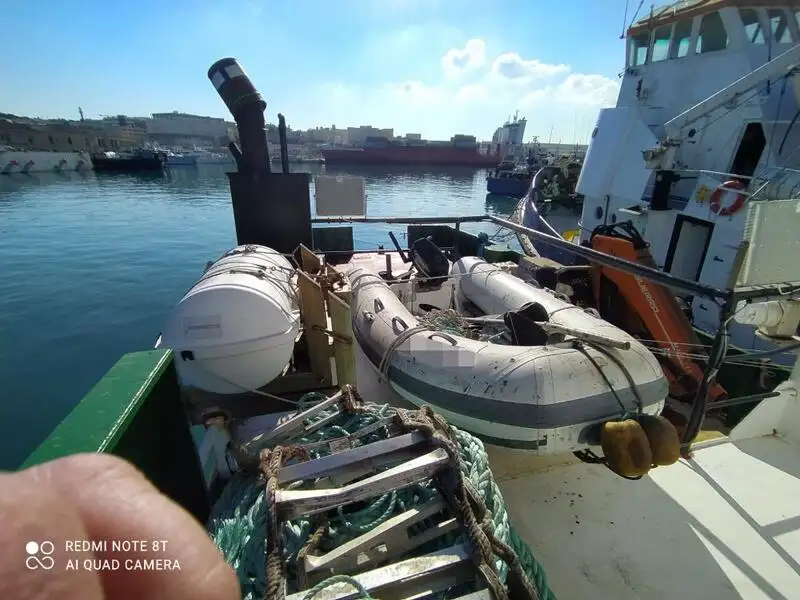 Bateaux de travail à vendre