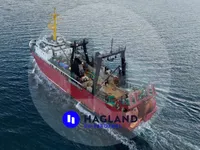 Grand chalutier congélateur à vendre