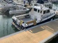 Patrouilleur à vendre