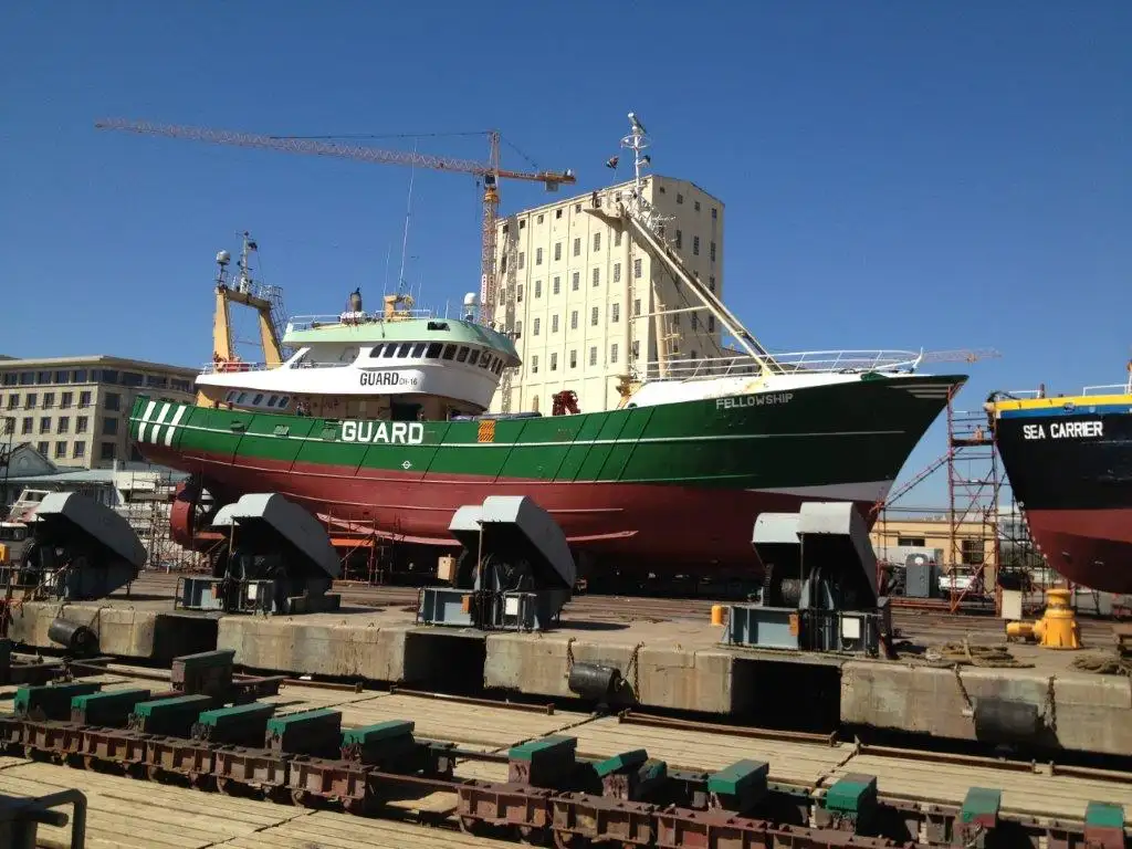 Navire de ravitaillement rapide (FSV) à vendre