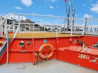Bateaux de travail à vendre