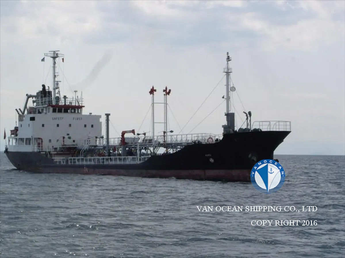 Pétrolier / chimiquier à vendre