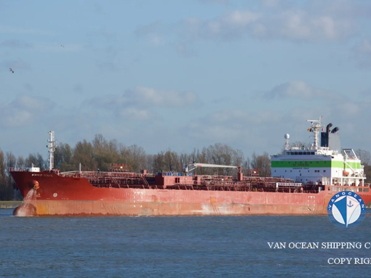 Pétrolier / chimiquier à vendre